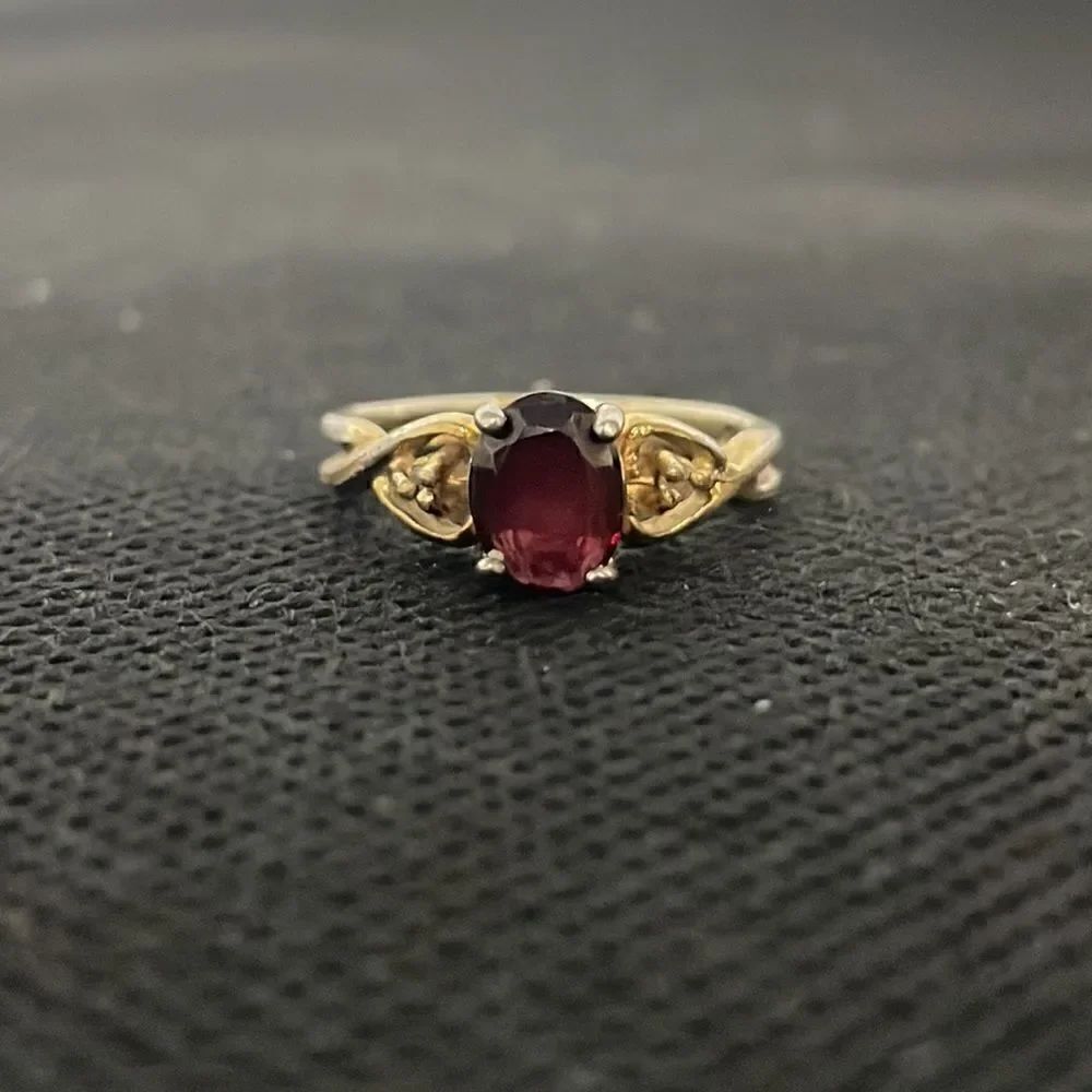 COPY - Ring with a dark red stone